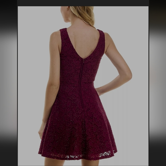 City Studio V-Neck Lace and Glitter Dress Size 3 Wine Color - Picture 3 of 6